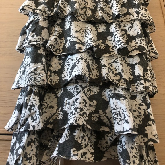 Forever 21 Ruffle Tank - Picture 3 of 8